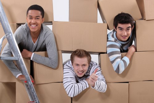 Short-term storage and student removals support for Belgravia residents