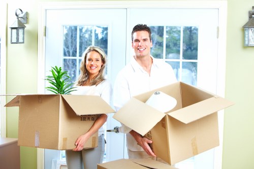 Free quote concept for a local Belgravia man and van service